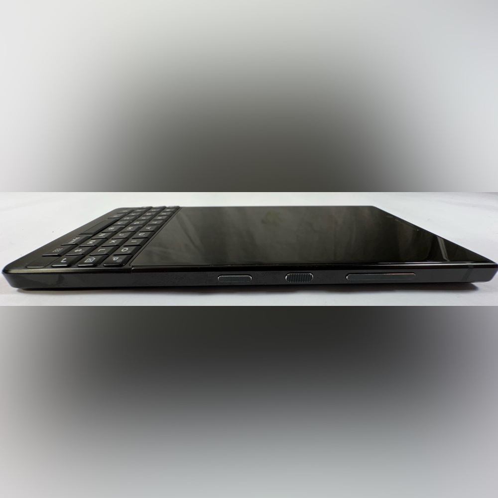 BlackBerry Key2 - Picture 3 of 6